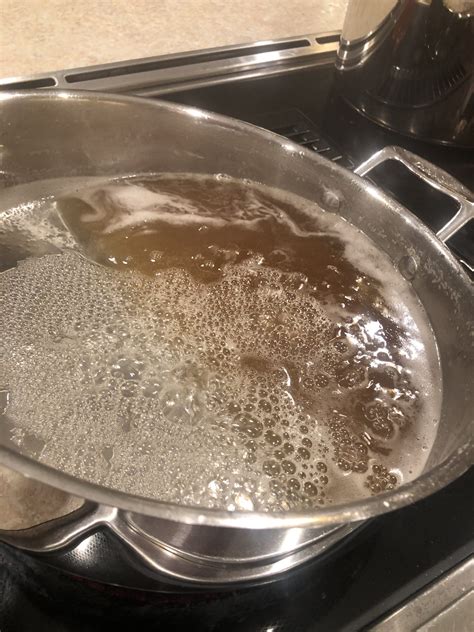 how to know when maple syrup is done