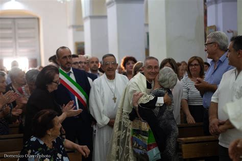 Foto E Video Cattolica In Festa Per Lingresso Del Nuovo Parroco