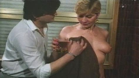 Naked Carole Pi Rac In Une Pouse Tout Faire