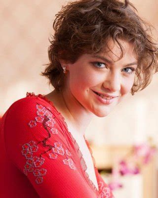 Curvy Newcomer Teasing Porn Pictures XXX Photos Sex Images PICTOA