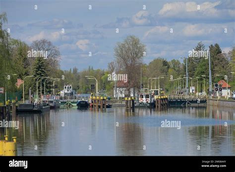 Saatwinkler damm Fotos und Bildmaterial in hoher Auflösung Alamy