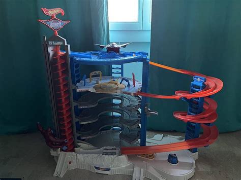 Mattel Hot Wheels Garage City Super Ultimate Gebraucht in Rekingen AG für CHF 10 nur