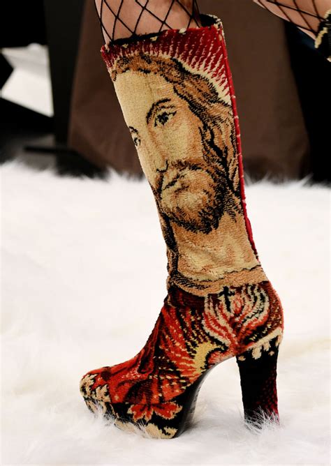 Jeremy Scott: Fall 2017 Ready to Wear [PHOTOS] – Footwear News