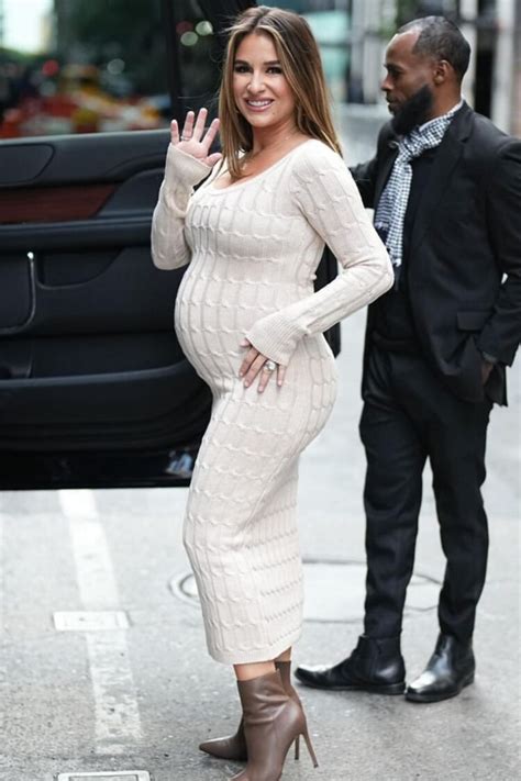 Hot Sexy Neveah Collins Bikini Pics