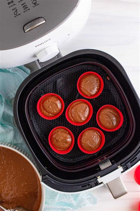 Air Fryer Copycat Hostess Cupcakes Fork To Spoon