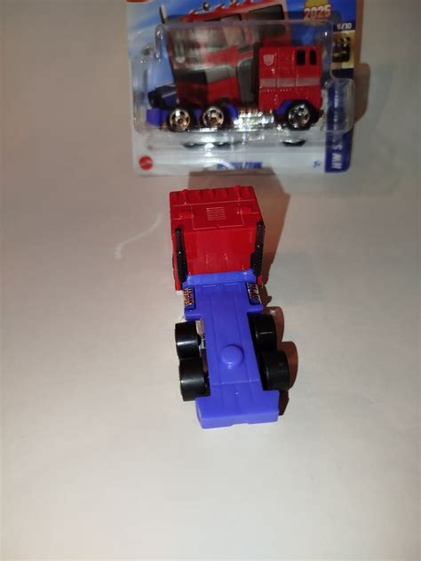 Hot Wheels Optimus Prime Transformers 2025 Hot Wheels Beebs By Kiabi