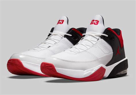 Air Jordan Max Aura 3 University Red - Sneaker Market RO