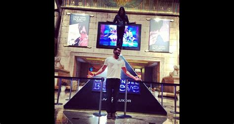 Foto Klebber Toledo Foi Ao Show Do Ilusionista Criss Angel E Esteve Em