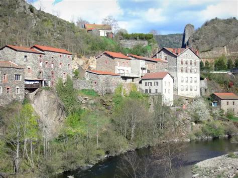 Les Gorges De L Allier Guide Tourisme Vacances