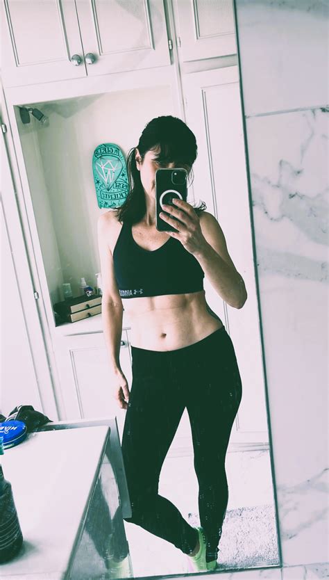 Tu Veux Me Rejoindre Entretenir Mon Corps De Milf Presque Ans R Femmesdefrance