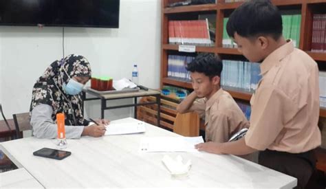 Peduli Prestasi Siswa Man Kulon Progo Gandeng Puskesmas Pengasih