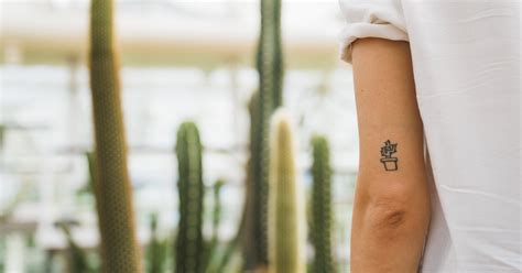 Bicep Tattoos: Ideas and Photo Inspiration | PS Beauty