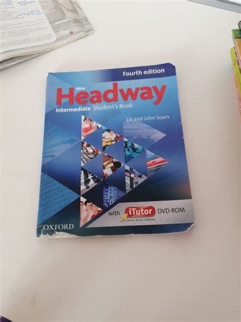 New Headway intermediate students book