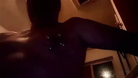 Cuarto oscuro gay Vídeos porno gratis xHamster