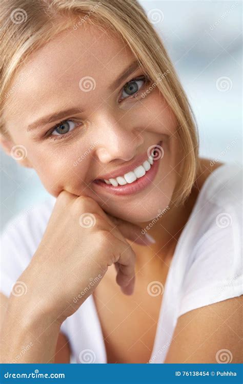 Beauty Portrait of Woman with Beautiful Smile Fresh Face Smiling Stock ...