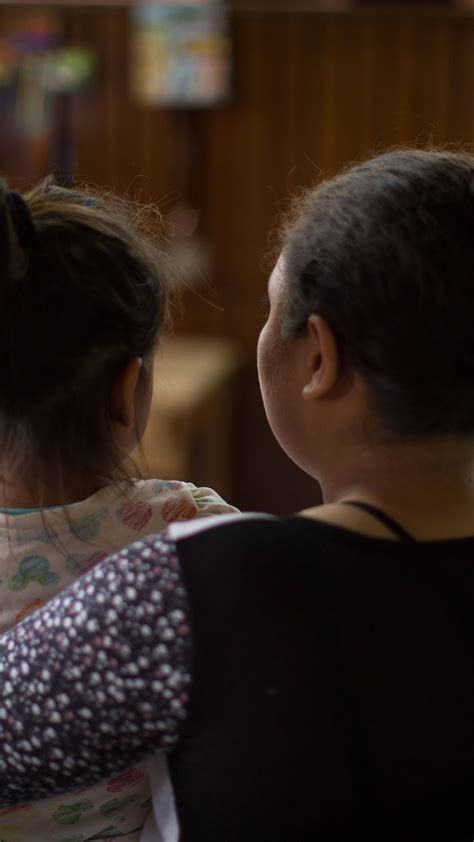 In El Salvador, violence is driving girls to kill themselves - Univision