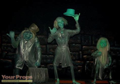 Disney (studio) haunted mansion hitchhiking ghosts replica movie prop