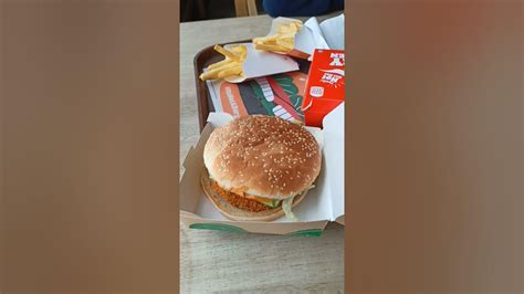 Burger King Veg Whopper Fiery Chicken Fast Food Youtube