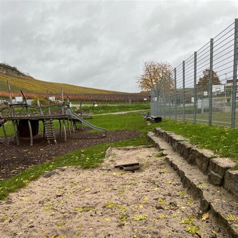 Bild 10 zum Spielplatz Hessigheimer Felsengärten