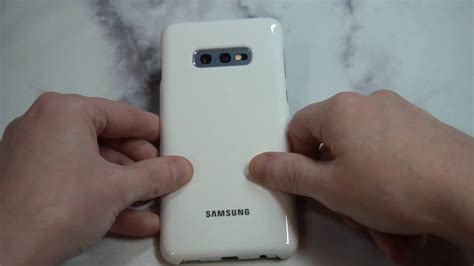 Official Samsung Galaxy S10e Led Back Case White Unboxing And Review