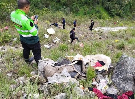 Ascienden a 27 los muertos por accidente de autobús en Perú En