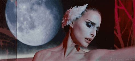 natalie portman black swan gif | Natalie portman black swan, Black swan ...