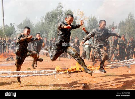 Indian Chinese Armies Hi Res Stock Photography And Images Alamy