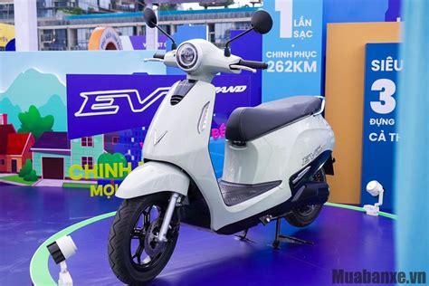 Đánh Giá Xe Máy Điện VinFast Evo Grand Lite 03/2026: Ưu Nhược Điểm & So Sánh Đối Thủ