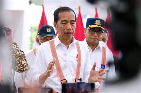 Foto Presiden Jokowi Pencabutan Psbb Dan Ppkm Tunggu Kajian