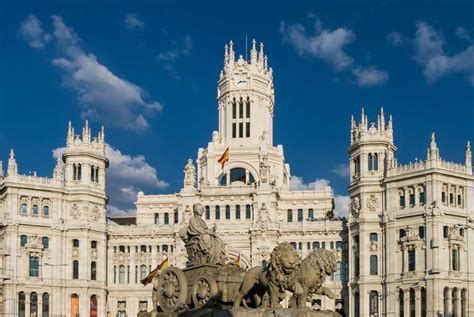 Madrid Sightseeing Tour – Family Twist