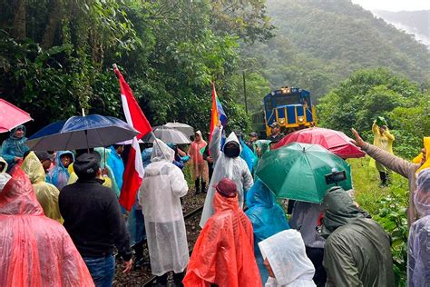 Inicia Paro Indefinido En Machu Picchu Y Cusco Contra Ministerio De