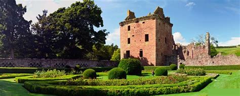 Edzell Castle, Edzell, United Kingdom - SpottingHistory