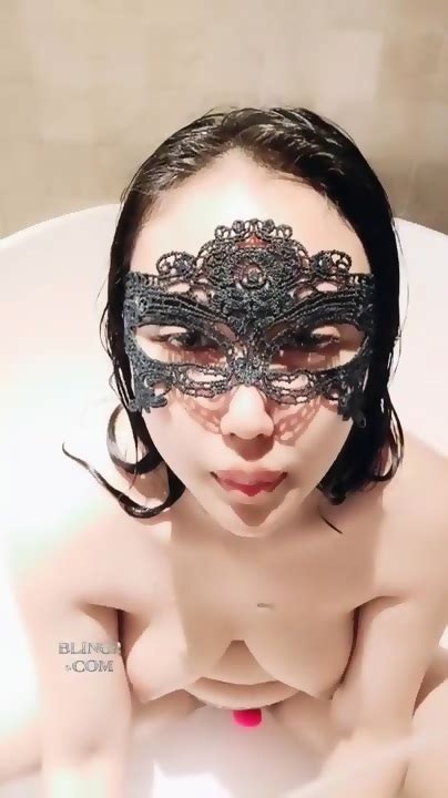 Maen Dildo Pink Di Bathtube Indonesia Mnt