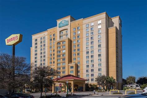 La Quinta Inn And Suites By Wyndham San Antonio Riverwalk Au145 2023