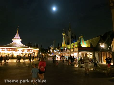 Mickey's PhilharMagic at Magic Kingdom | Theme Park Archive