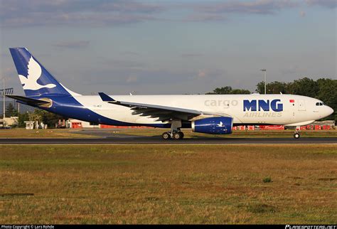 Tc Mcz Mng Airlines Airbus A F Photo By Lars Rohde Id