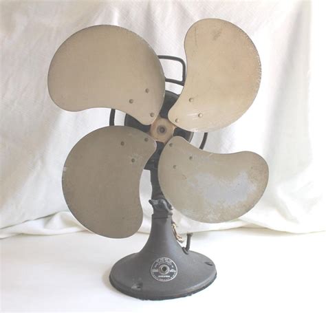 Vintage Electric Table Fan Ft 16 Q Victor Electric Restoration Parts 4