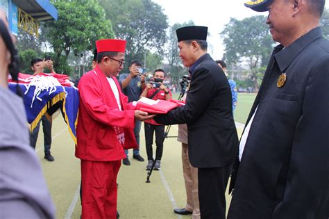 KESBANGPOL Gerakan Pembagian Bendera Merah Putih Tahun 2024