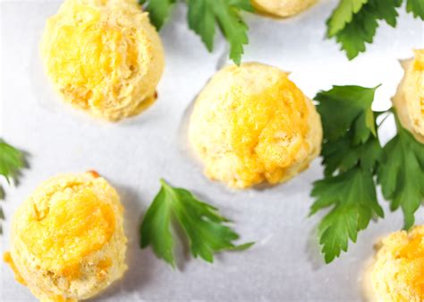 Cheesy Cornmeal Biscuits - Tabs & Tidbits