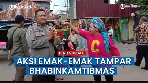 Viral Emak Emak Di Makassar Tampar Dan Tinju Polisi Berpakaian Dinas