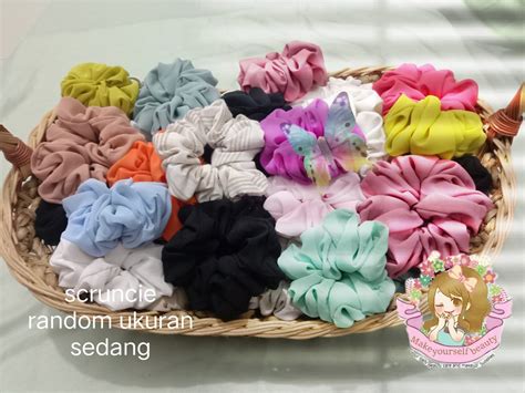 Scrunchie Ikat Rambut Skrunci Iket Rambut Skrunchie Kain Premium