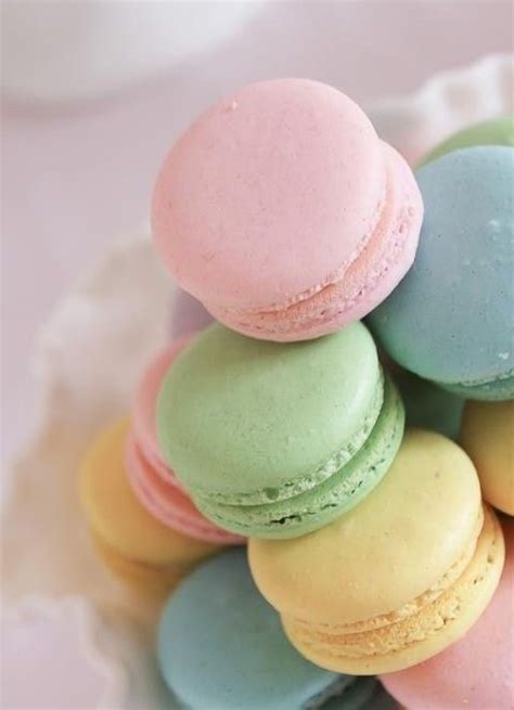 Pin By Karla Barbosa On Macarons Macaroons Rainbow Food Pastel Macarons