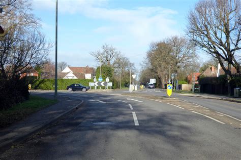 Roundabout Balcombe Road And Victoria Robin Webster Cc By Sa