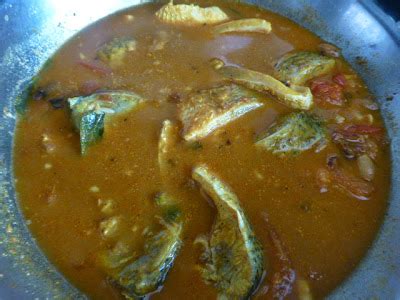 Singapore Chettinad Recipes: Koduva Meen Kuzhambu/Sea Bass Fish Curry