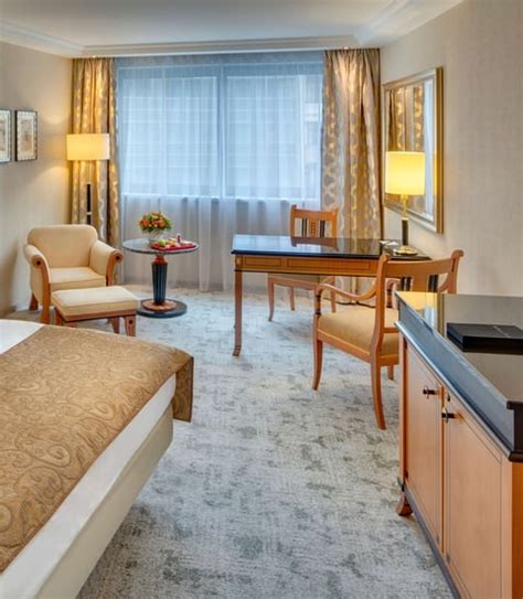 Luxury Rooms & Suites in Budapest | Kempinski Hotel Corvinus Budapest