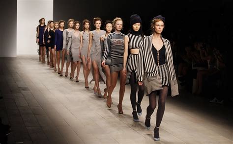build  personal brand     model  fashiongton post