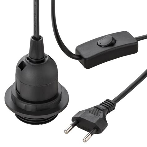 E Fassungen Mit Eu Stecker Kippschalter Isolatech