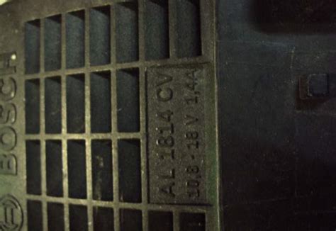 Зарядное устройство Bosch AL 1814 CV