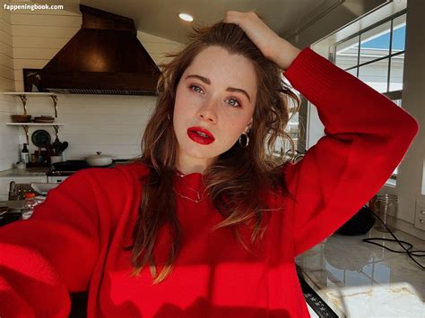 Violet Brinson Violet Brinson Nude OnlyFans Leaks Fappening FappeningBook