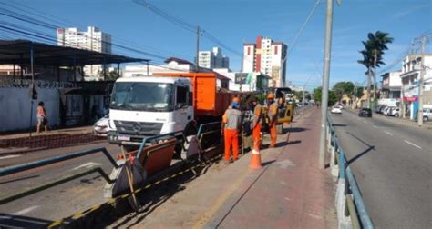 Trecho Da Avenida De Mar O Ganha Faixa Folha Geral